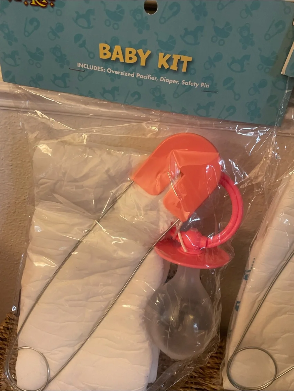 SPIRIT Baby Kit with Pacifier and Diaper - Pink and Blue - Picture 4 of 10